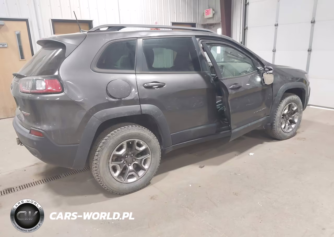 2019 Jeep Cherokee Trailhawk 4X4 VIN:1C4PJMBX8KD352686 - 4