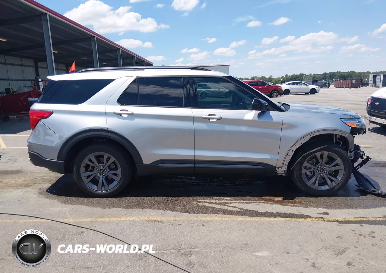 2022 Ford Explorer Xlt VIN:1FMSK7DH6NGA75713 - 14