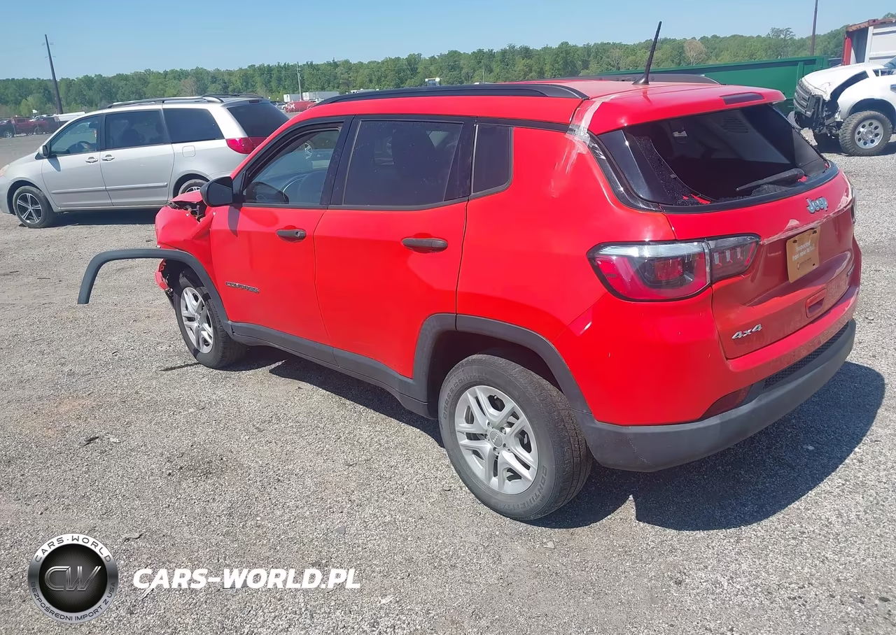 2018 Jeep Compass Sport 4X4 VIN:3C4NJDAB9JT143639 - 3