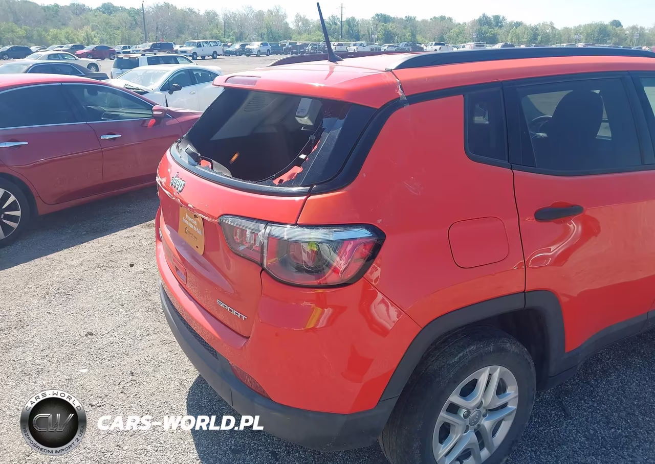 2018 Jeep Compass Sport 4X4 VIN:3C4NJDAB9JT143639 - 6