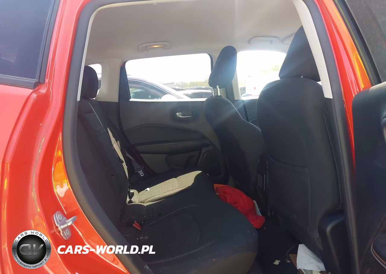 2018 Jeep Compass Sport 4X4 VIN:3C4NJDAB9JT143639 - 8