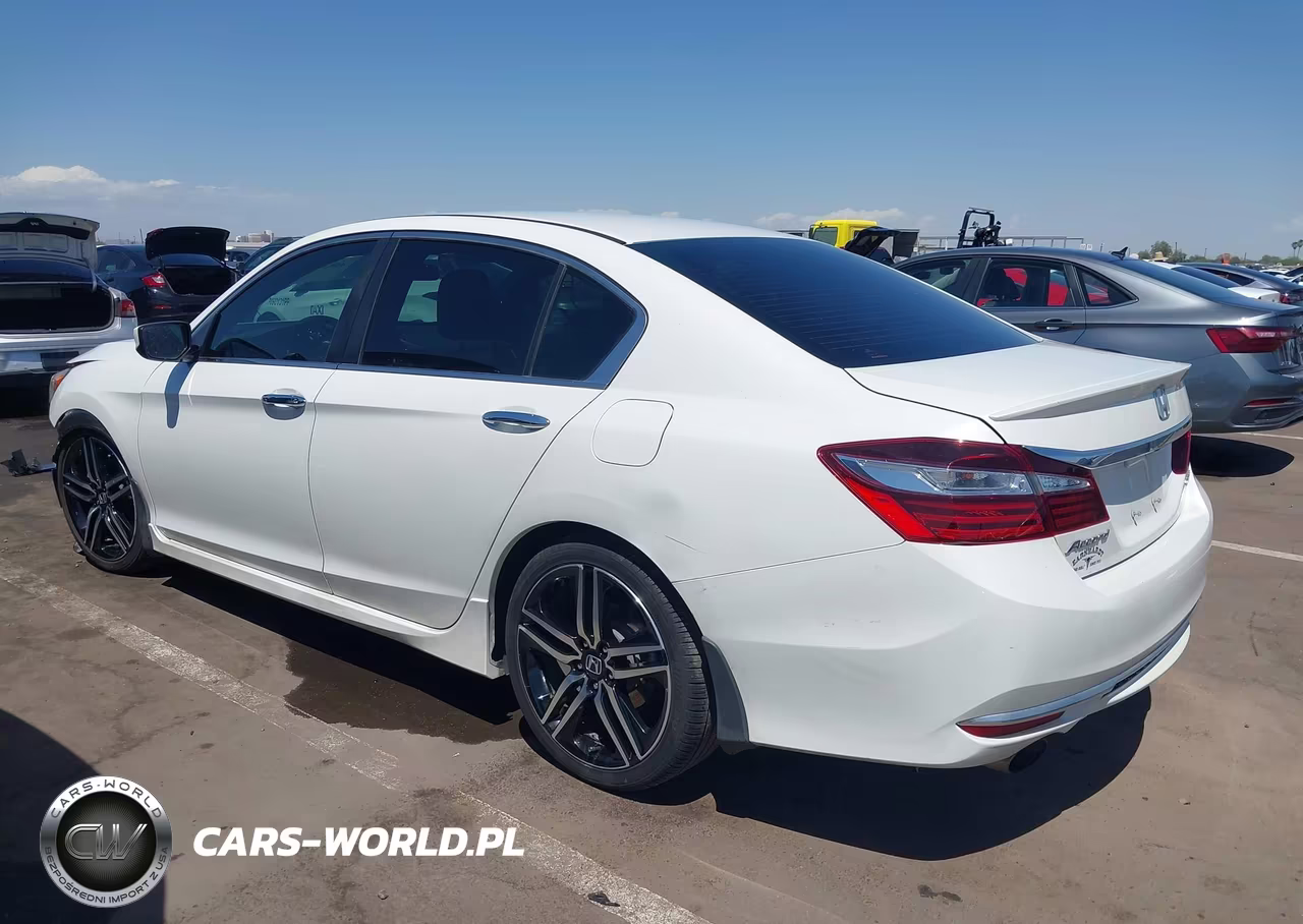2017 Honda Accord Sport VIN:1HGCR2F51HA083138 - 3