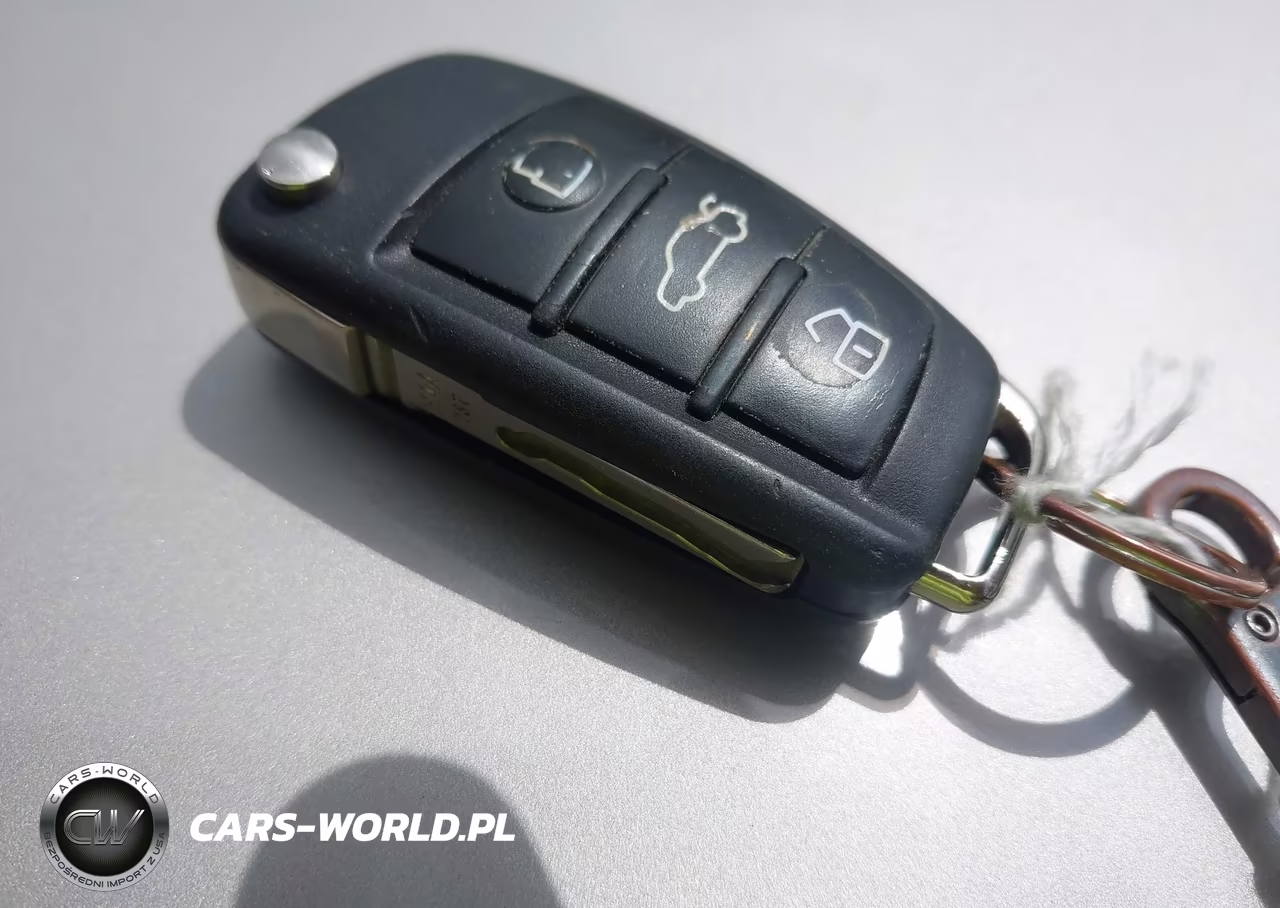 2015 Audi A3 2.0T Premium VIN:WAUKFGFF5F1074073 - 11