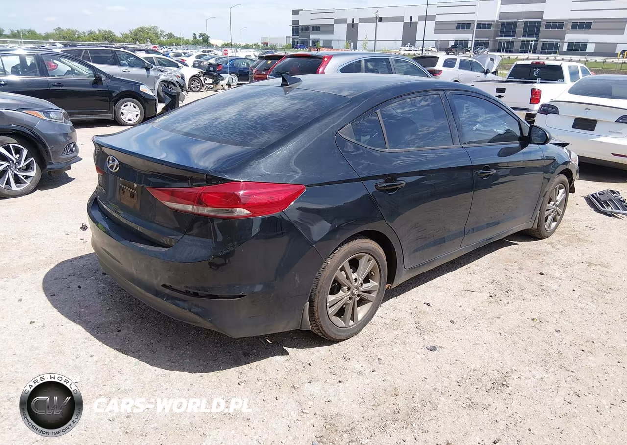 2017 Hyundai Elantra Se VIN:5NPD84LF7HH199886 - 4