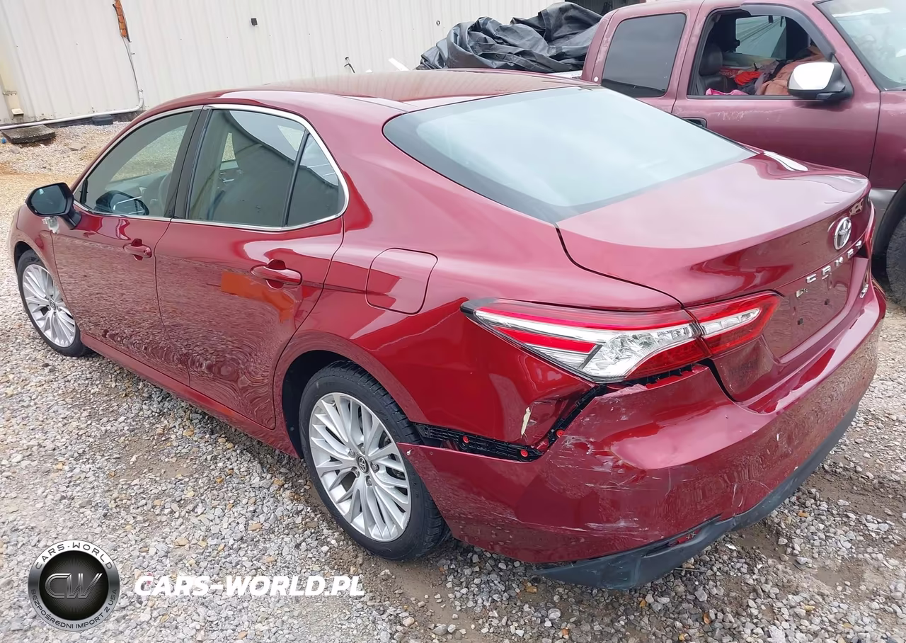 2018 Toyota Camry Xle VIN:4T1B11HK1JU665948 - 3