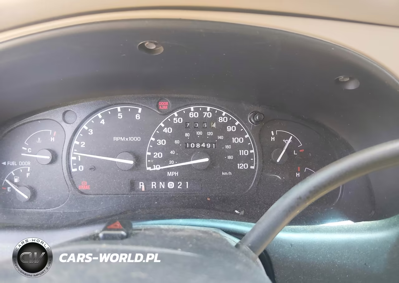 2000 Ford Explorer Xls VIN:1FMZU72X0YZA86489 - 7