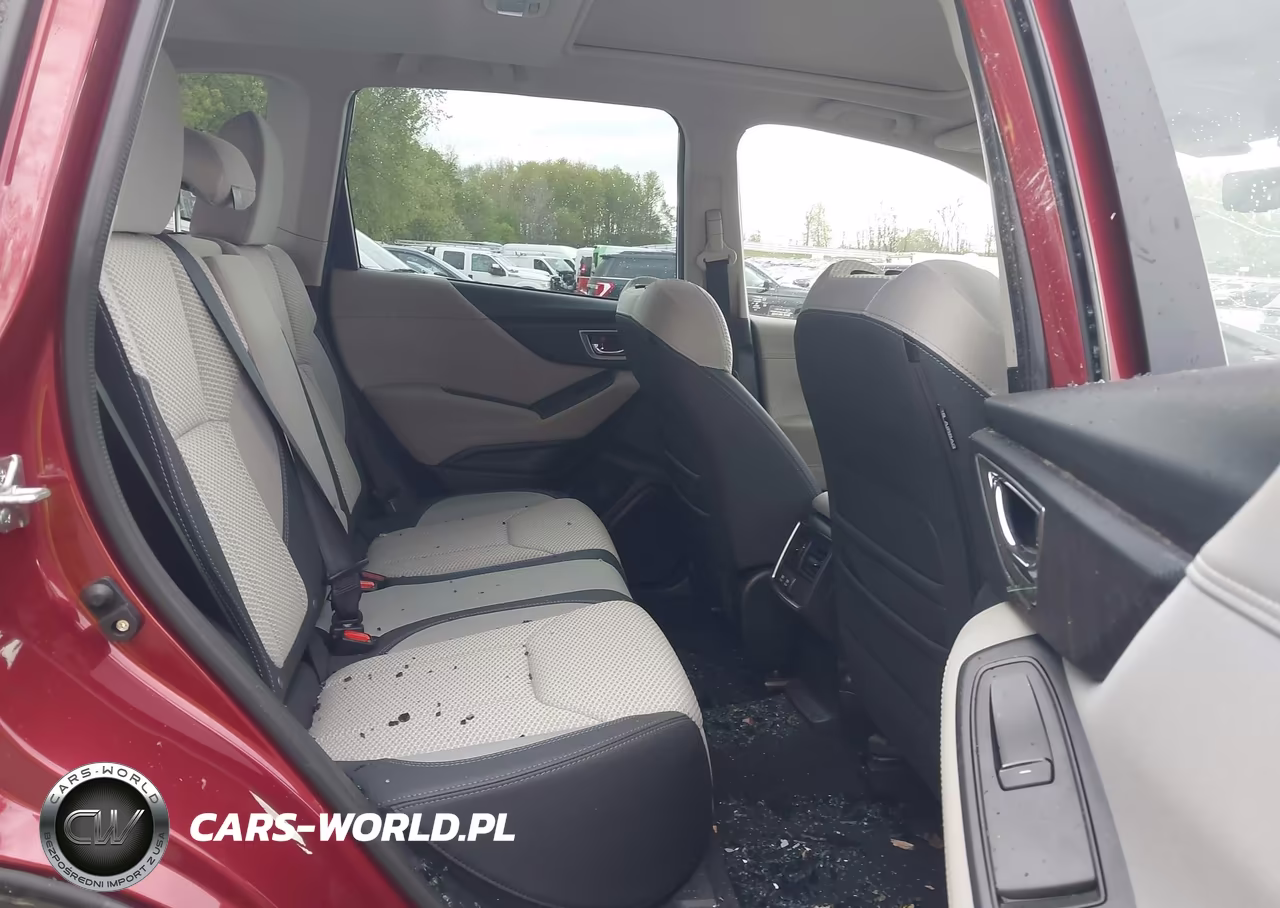 2023 Subaru Forester Premium VIN:JF2SKAEC1PH461233 - 8