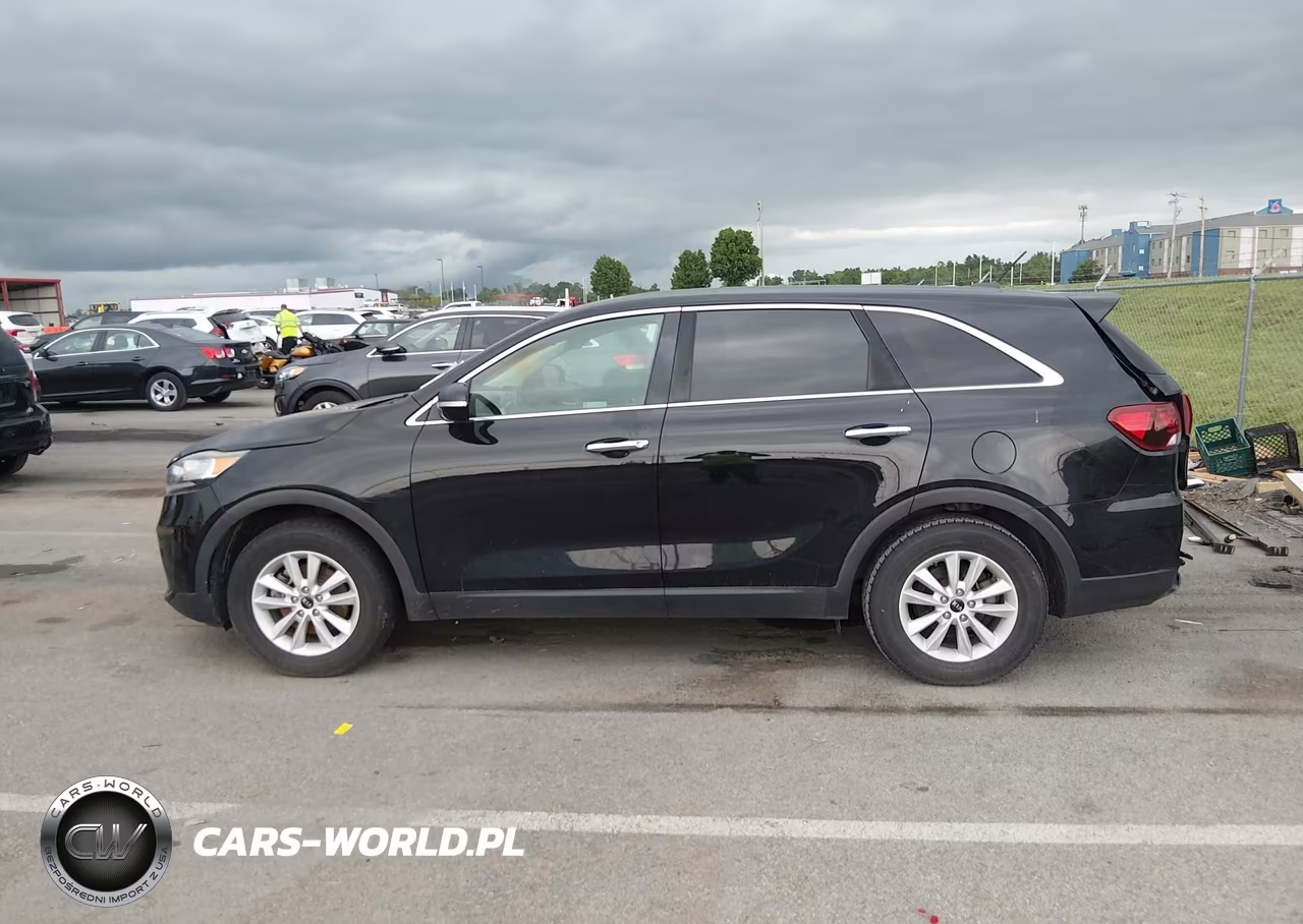 2019 Kia Sorento 2.4L L VIN:5XYPG4A33KG565625 - 14