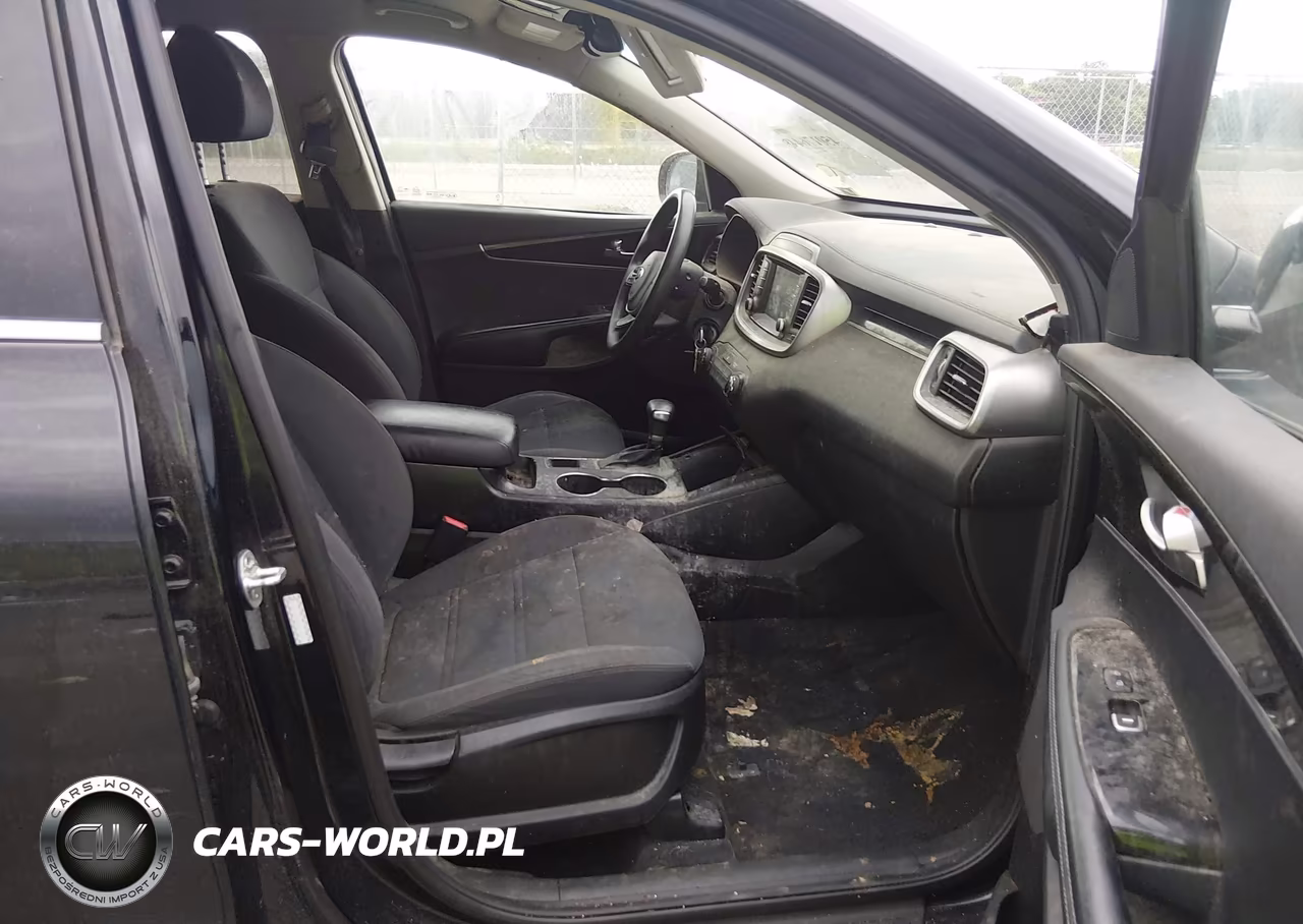 2019 Kia Sorento 2.4L L VIN:5XYPG4A33KG565625 - 5