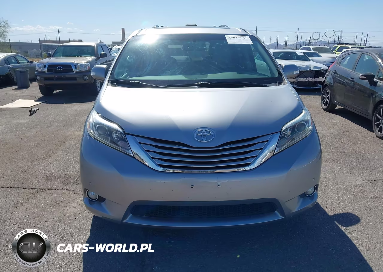 2017 Toyota Sienna Limited 7 Passenger VIN:5TDDZ3DC2HS149970 - 13