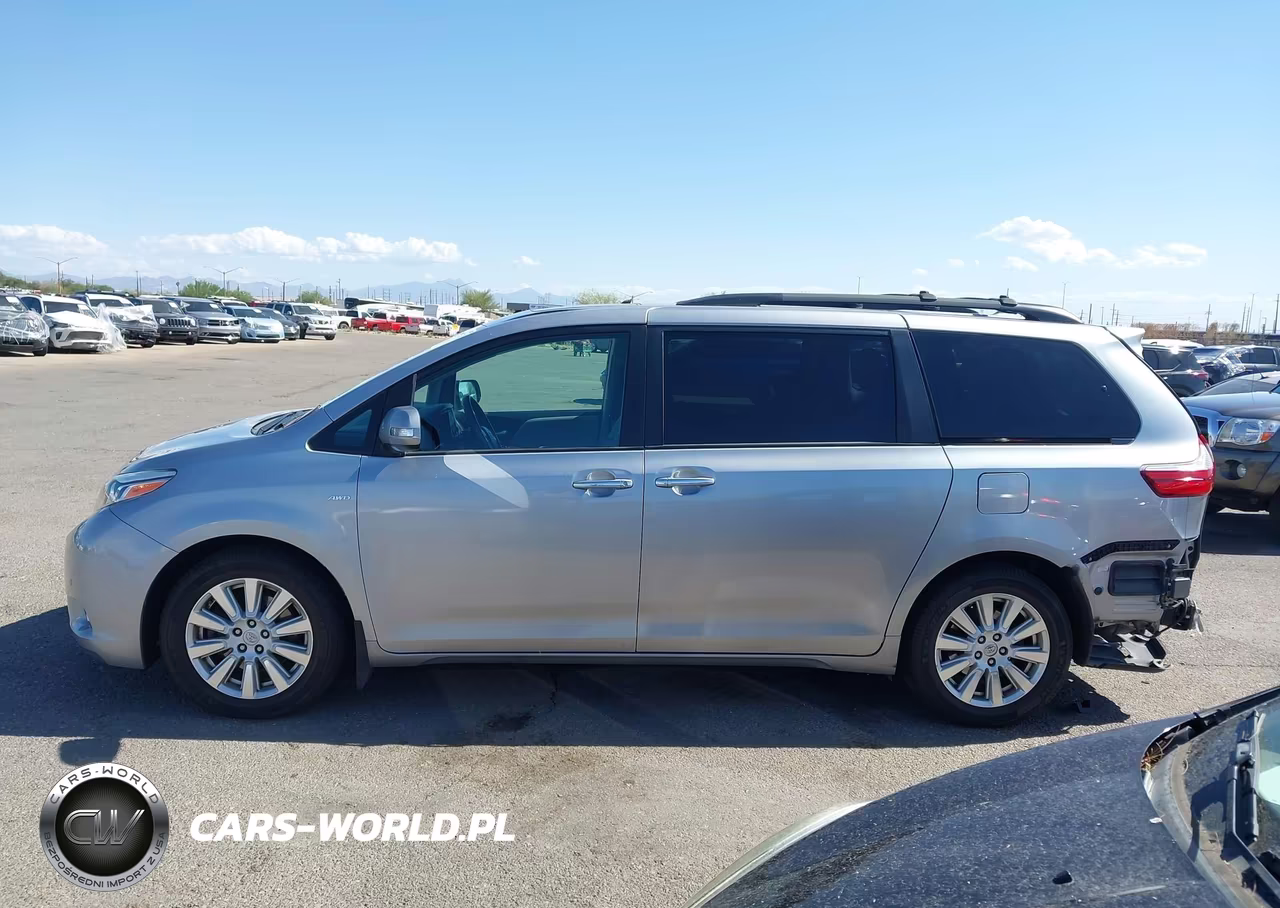 2017 Toyota Sienna Limited 7 Passenger VIN:5TDDZ3DC2HS149970 - 15