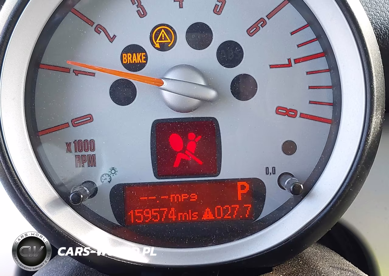 2009 Mini Cooper VIN:WMWMF33579TW75149 - 7