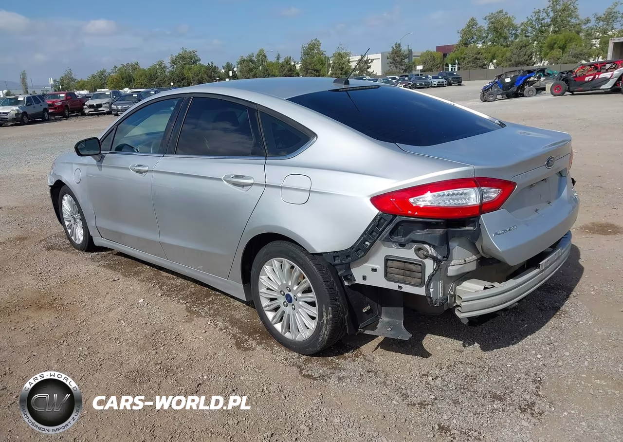 2016 Ford Fusion Se Hybrid VIN:3FA6P0LU0GR357991 - 3