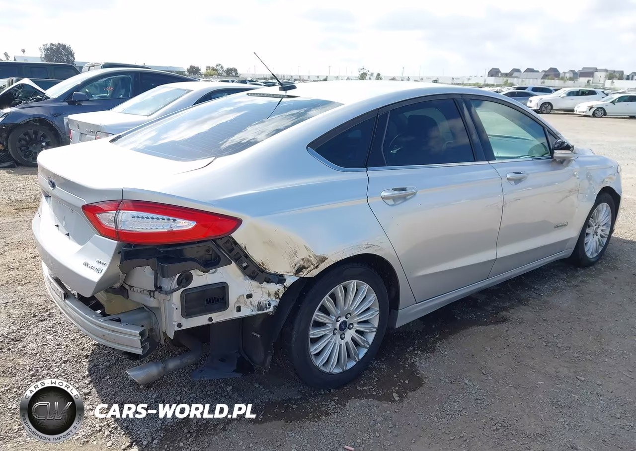 2016 Ford Fusion Se Hybrid VIN:3FA6P0LU0GR357991 - 4