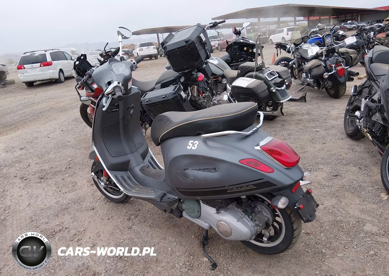 2016 Vespa Sprint 150 3V VIN:ZAPM818G4G5401614 - 3