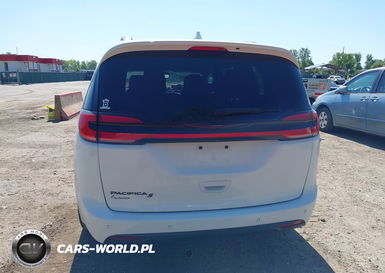 2021 Chrysler Pacifica Touring VIN:2C4RC1FG6MR571738 - 16