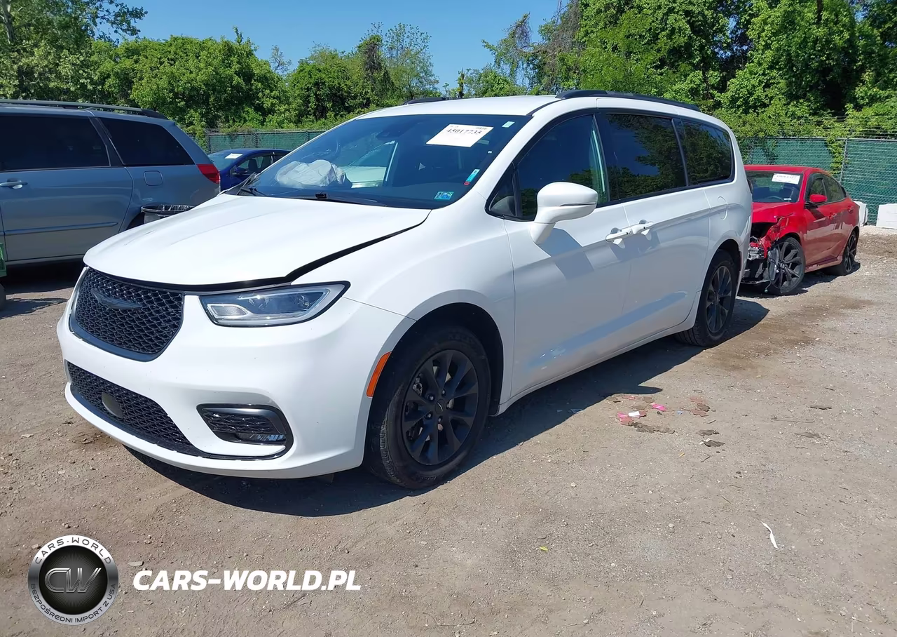 2021 Chrysler Pacifica Touring VIN:2C4RC1FG6MR571738 - 2