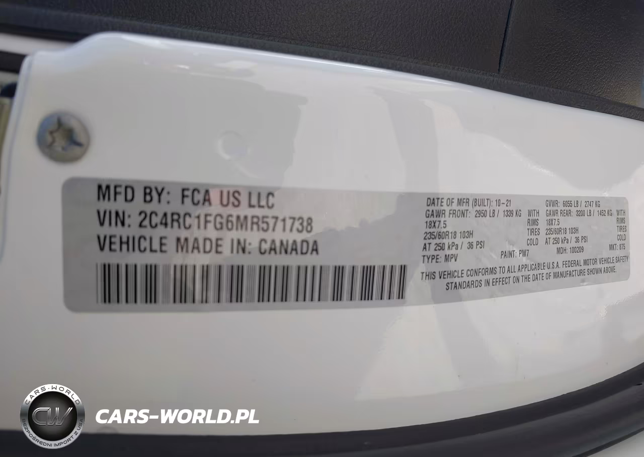2021 Chrysler Pacifica Touring VIN:2C4RC1FG6MR571738 - 9