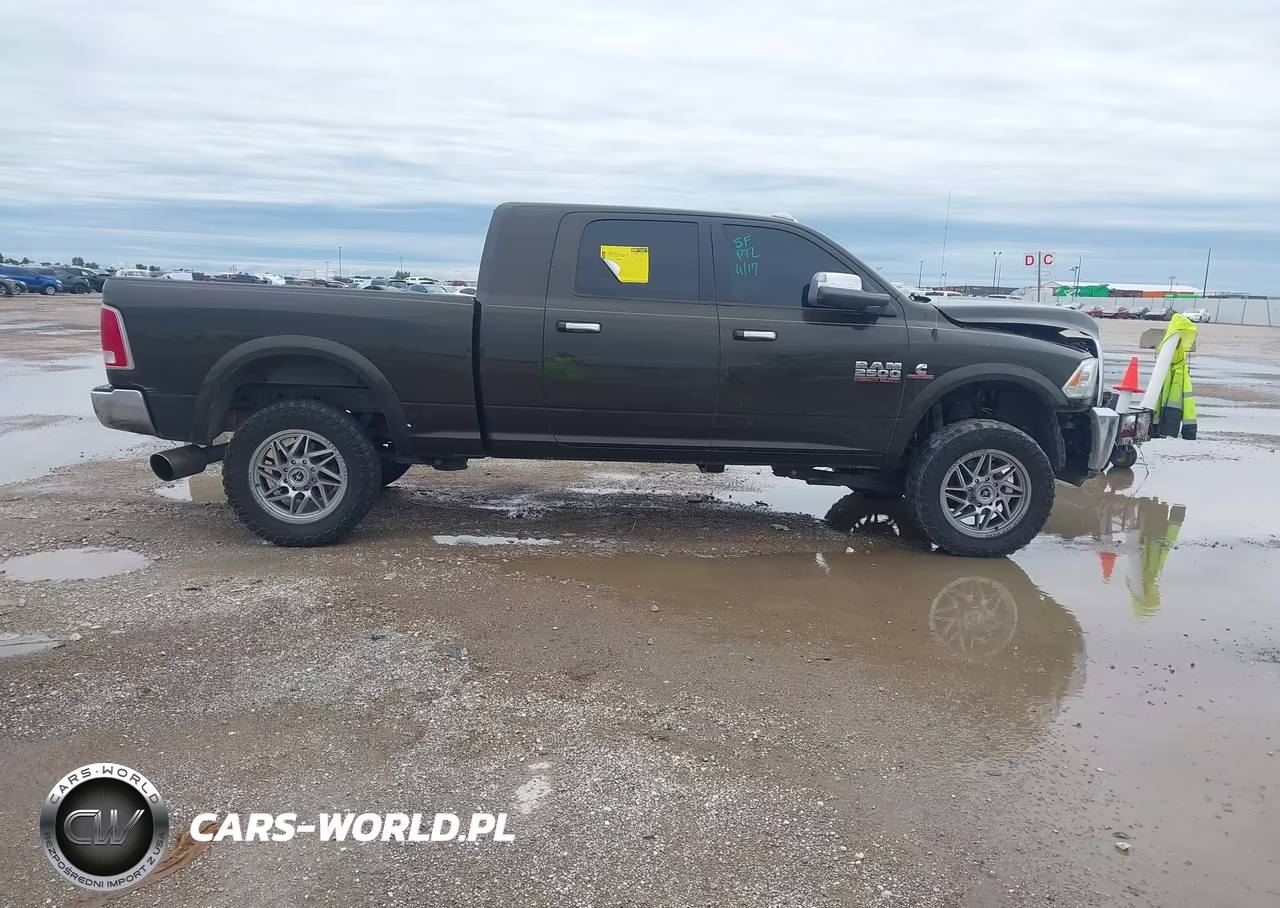 2014 Ram 2500 Laramie VIN:3C6UR5NL2EG175058 - 13