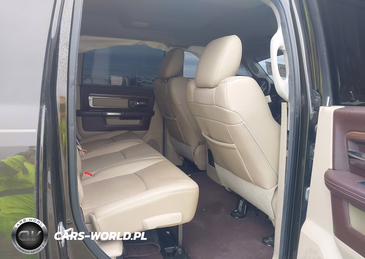 2014 Ram 2500 Laramie VIN:3C6UR5NL2EG175058 - 8