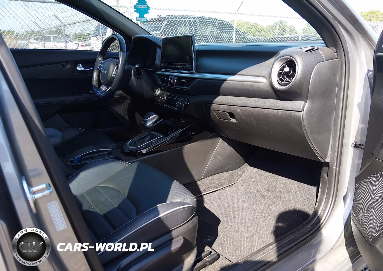 2023 Kia Forte Gt-Line VIN:3KPF54AD8PE625199 - 5