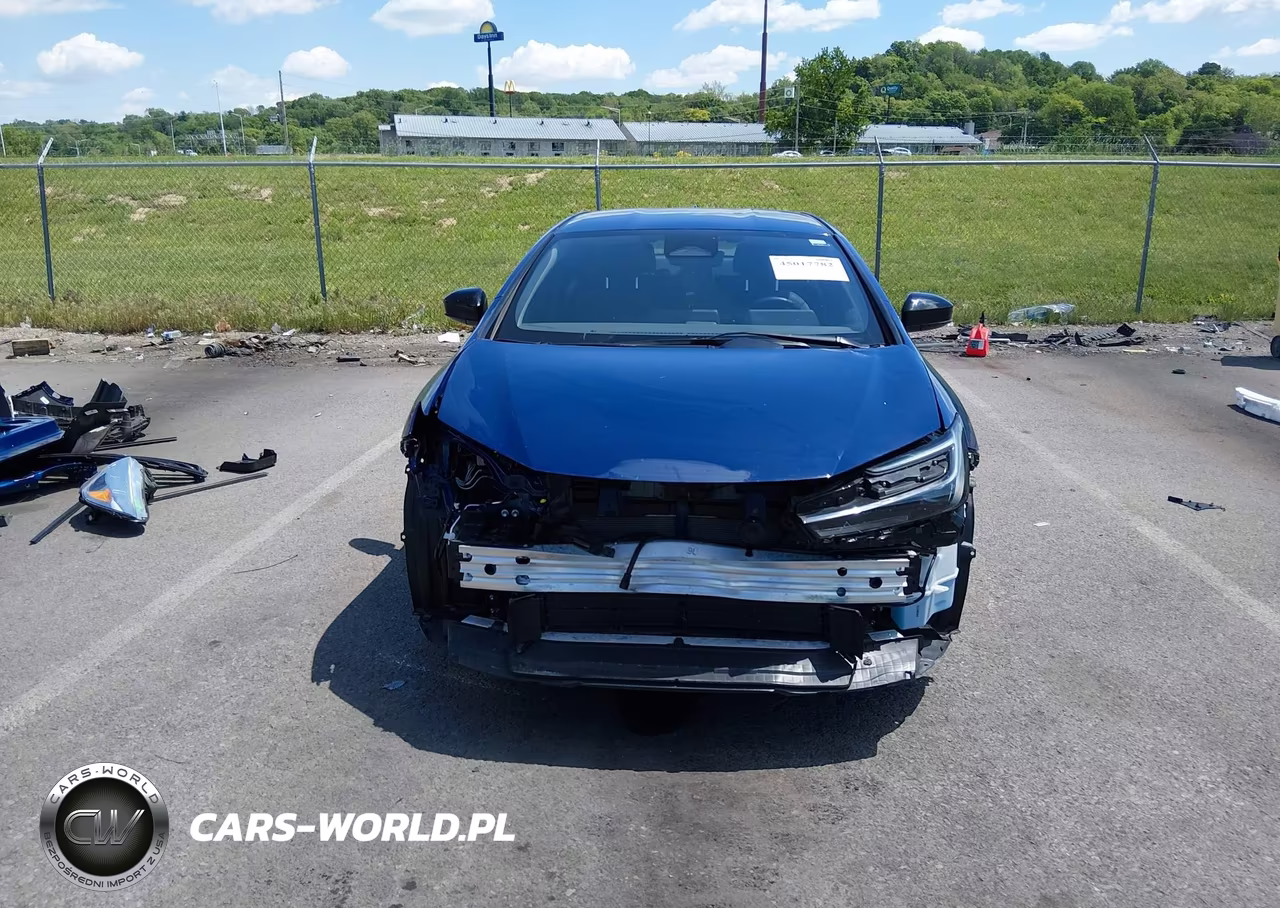 2024 Toyota Prius Le VIN:JTDACAAU1R3040943 - 18