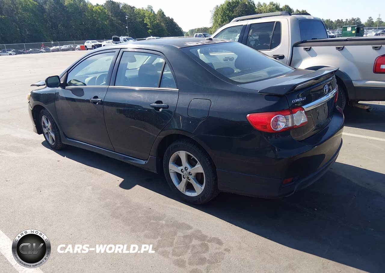 2011 Toyota Corolla S VIN:2T1BU4EE6BC715737 - 3