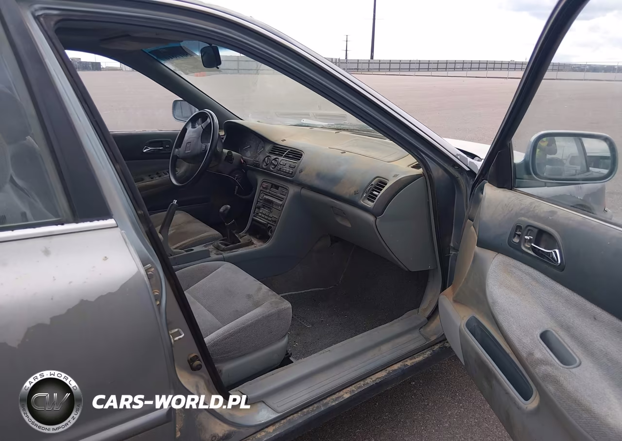 1994 Honda Accord Ex VIN:JHMCD555XRC118084 - 5