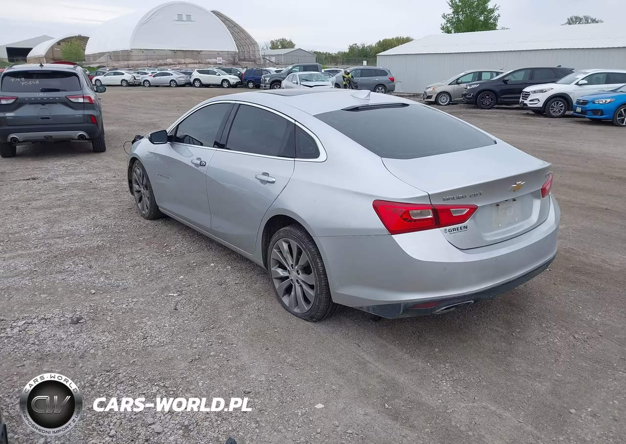 2018 Chevrolet Malibu Premier VIN:1G1ZE5SX4JF284031 - 3
