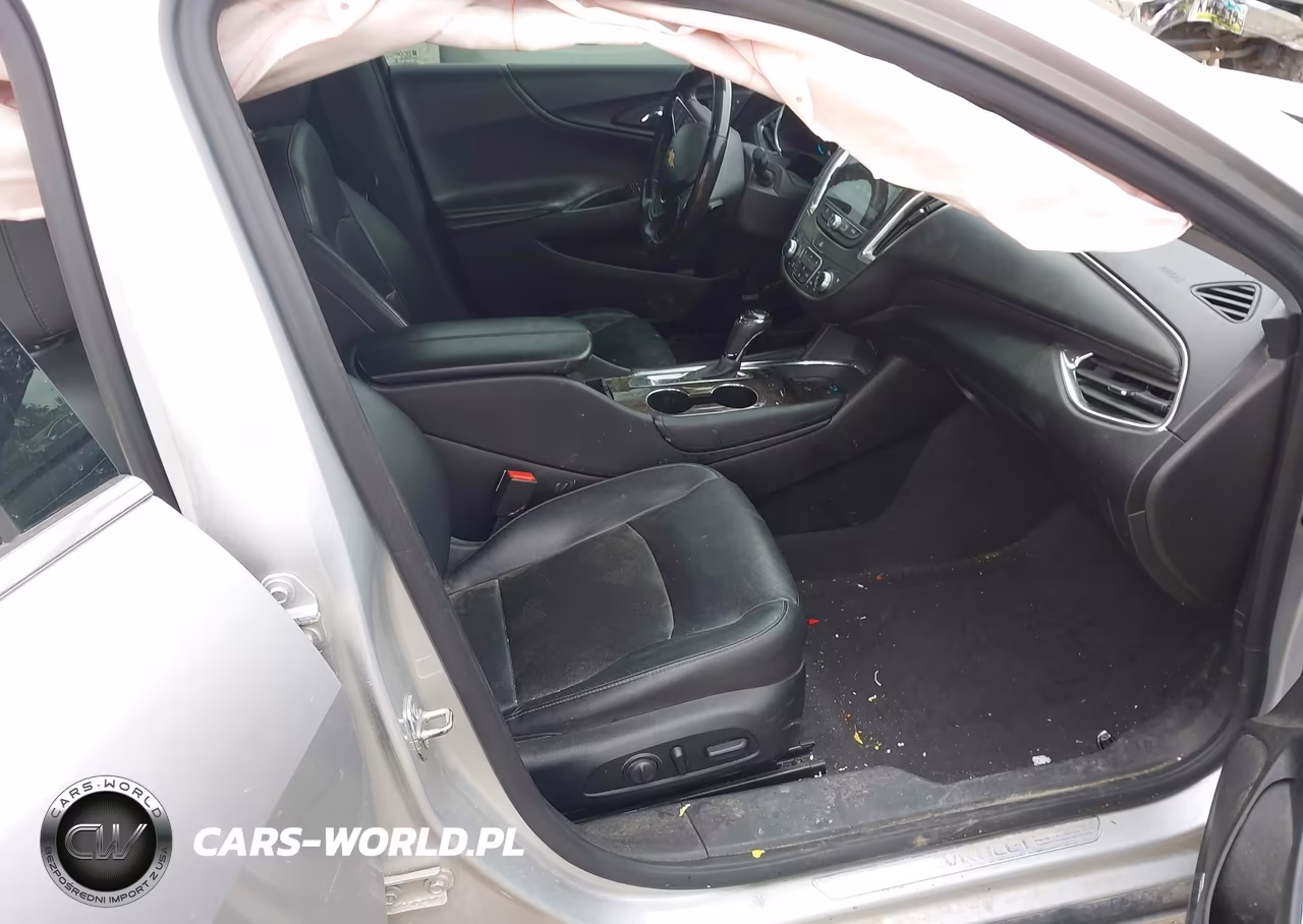 2018 Chevrolet Malibu Premier VIN:1G1ZE5SX4JF284031 - 5