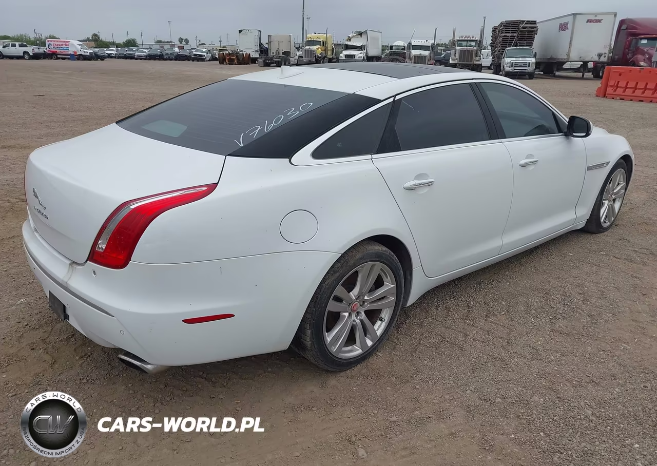 2015 Jaguar Xj Xjl Portfolio VIN:SAJWA2GZ0F8V76030 - 4