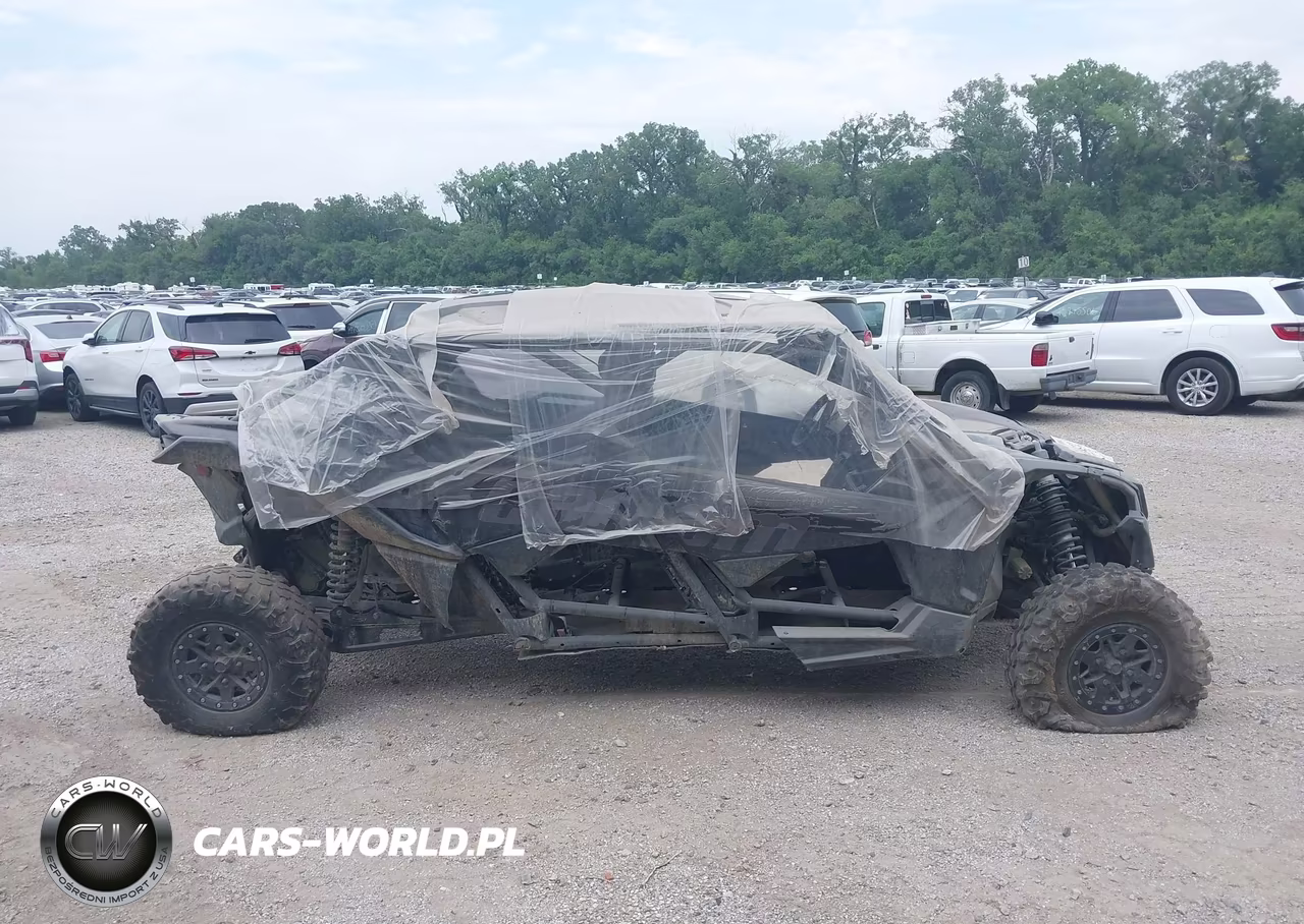 2023 Can-Am Maverick X3 Max X Ds Turbo Rr VIN:3JBVEAV4XPE002318 - 12
