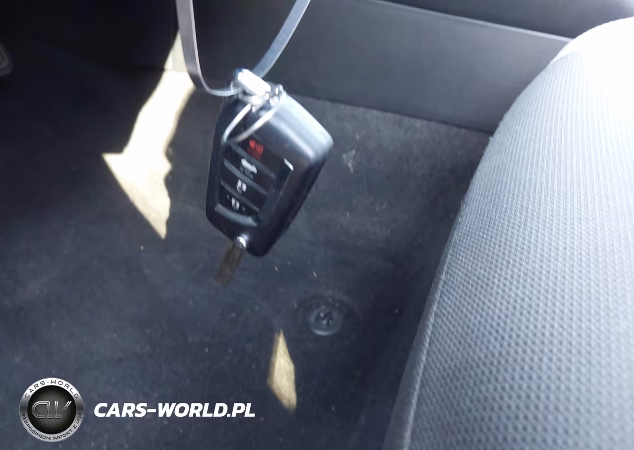 2024 Toyota Corolla Hybrid Le VIN:JTDBCMFE3R3038120 - 11