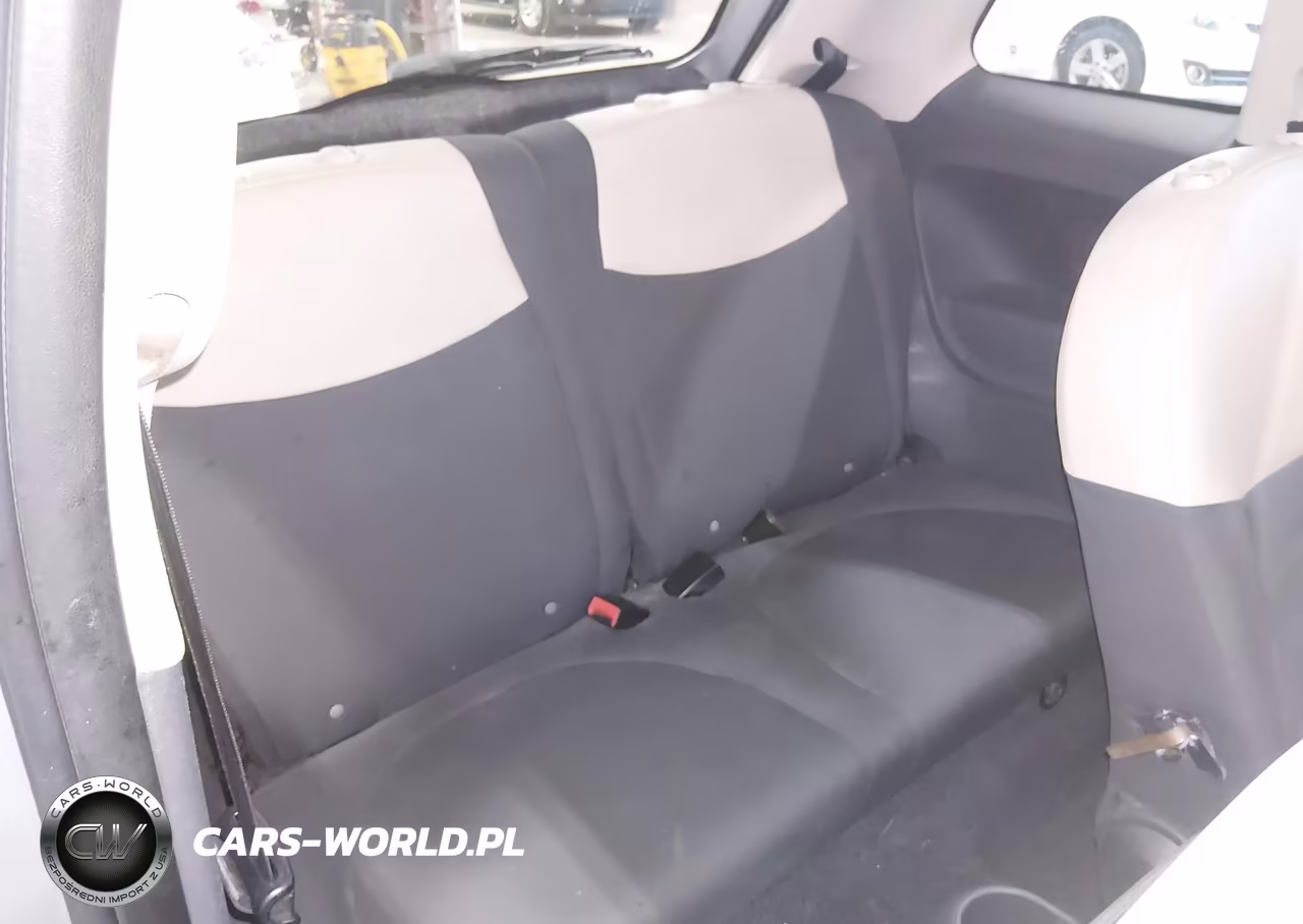 2013 Fiat 500 Pop VIN:3C3CFFAR2DT528552 - 8