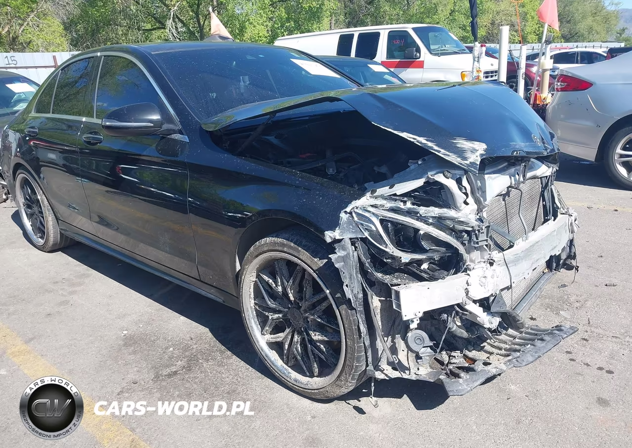 2017 Mercedes-Benz C 300 Sport – zdjęcie 1 z 17