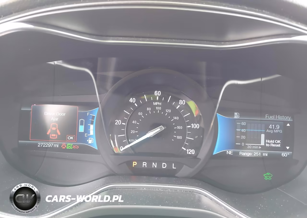 2018 Ford Fusion Hybrid Titanium VIN:3FA6P0RUXJR167033 - 7
