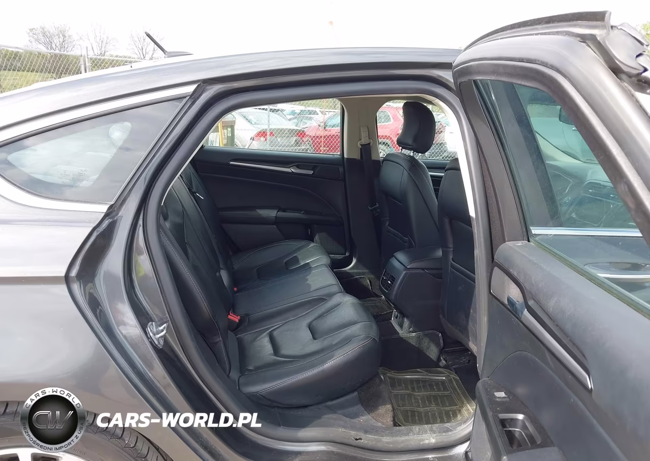 2018 Ford Fusion Hybrid Titanium VIN:3FA6P0RUXJR167033 - 8