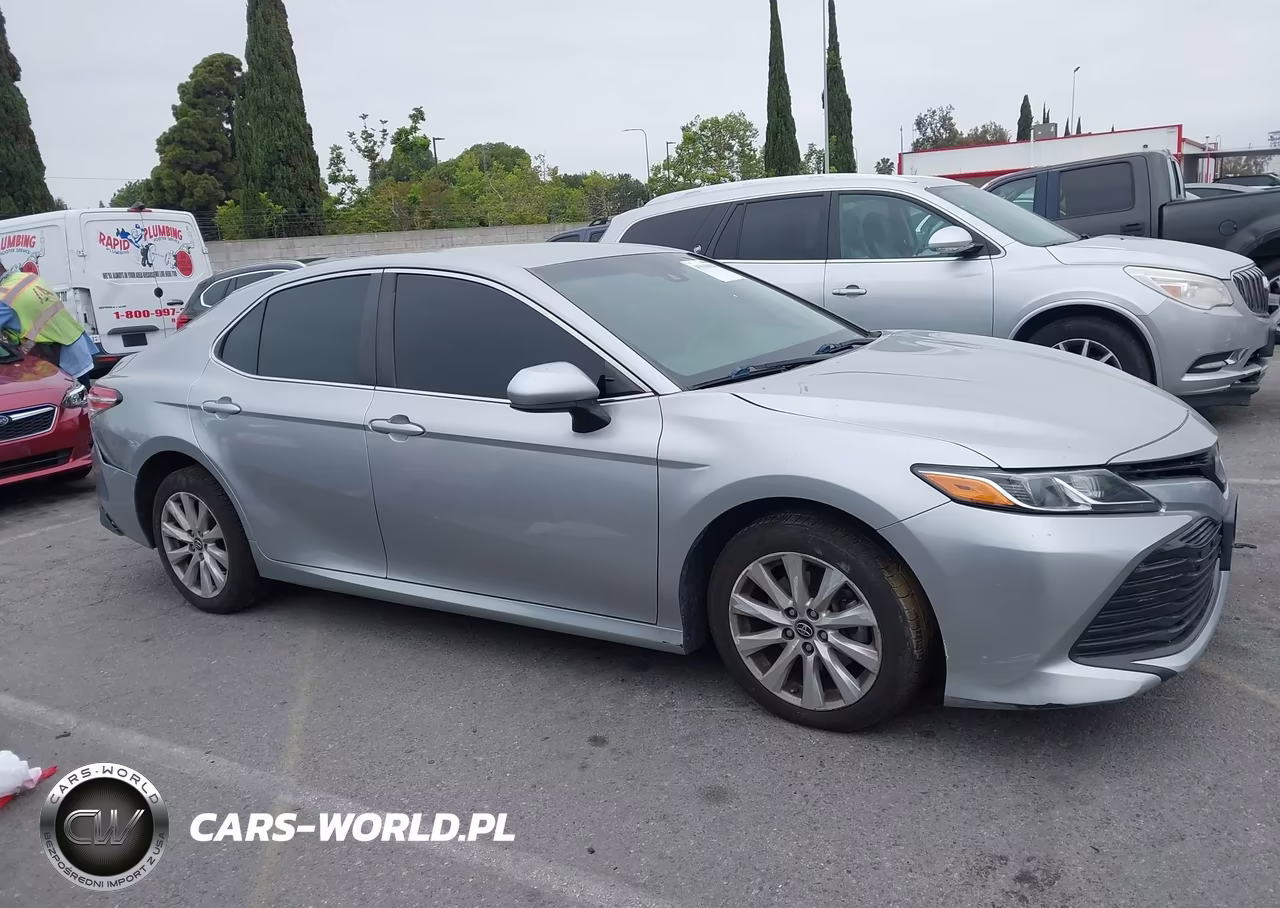 2018 Toyota Camry L-Le-Se-Xle VIN:4T1B11HK6JU563335 - 13
