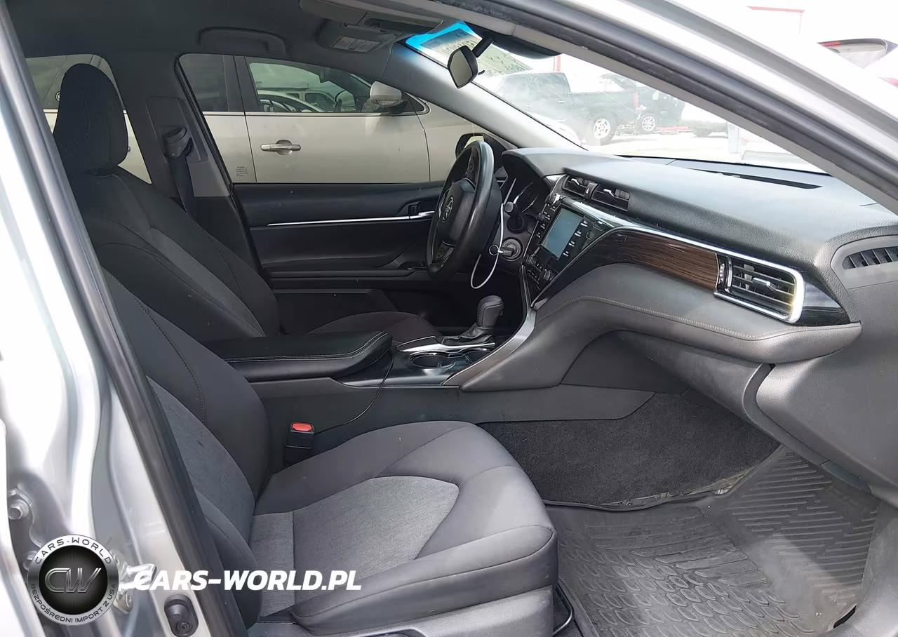 2018 Toyota Camry L-Le-Se-Xle VIN:4T1B11HK6JU563335 - 5