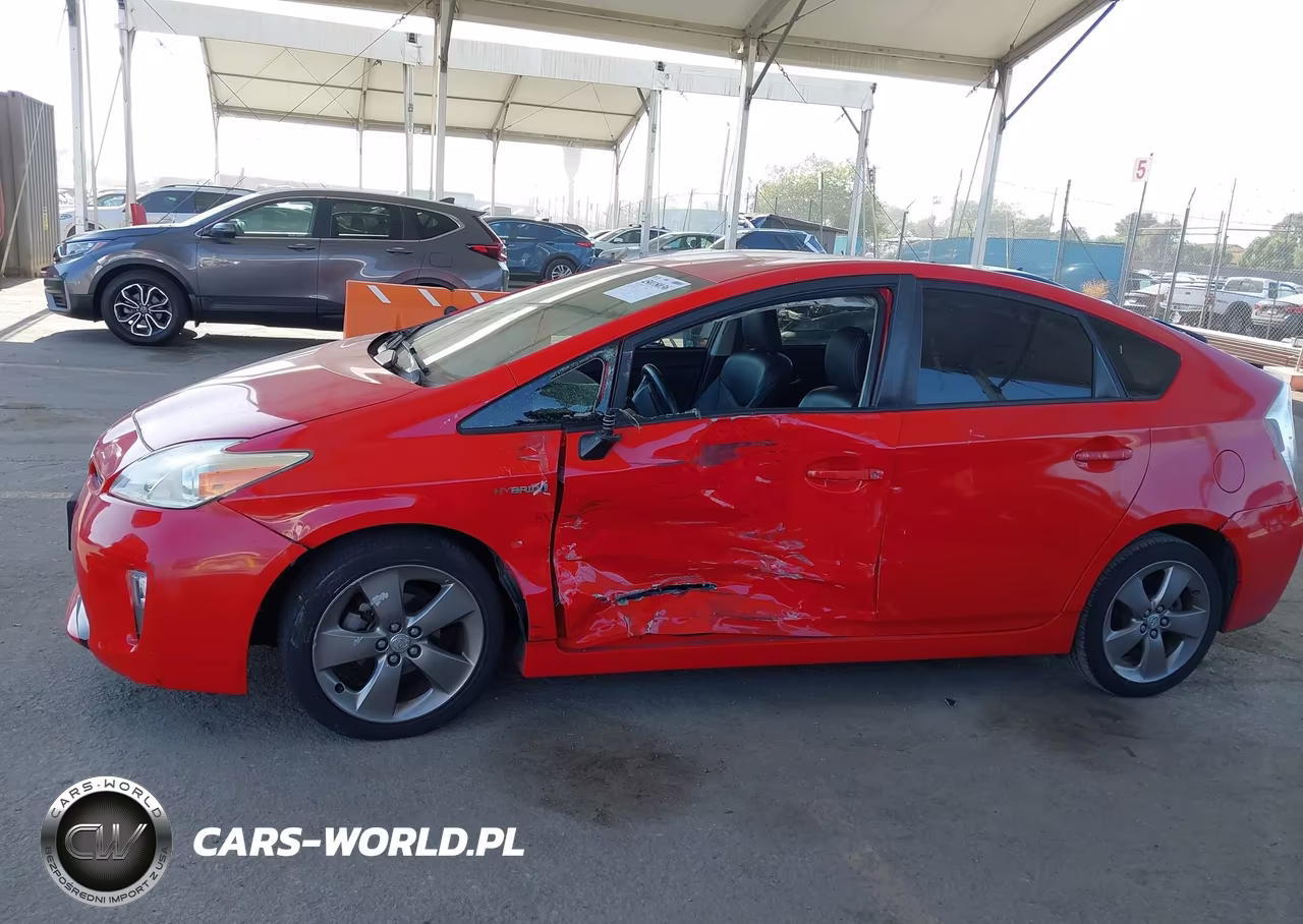 2015 Toyota Prius Persona Series Special Edition VIN:JTDKN3DU0F0404465 - 14