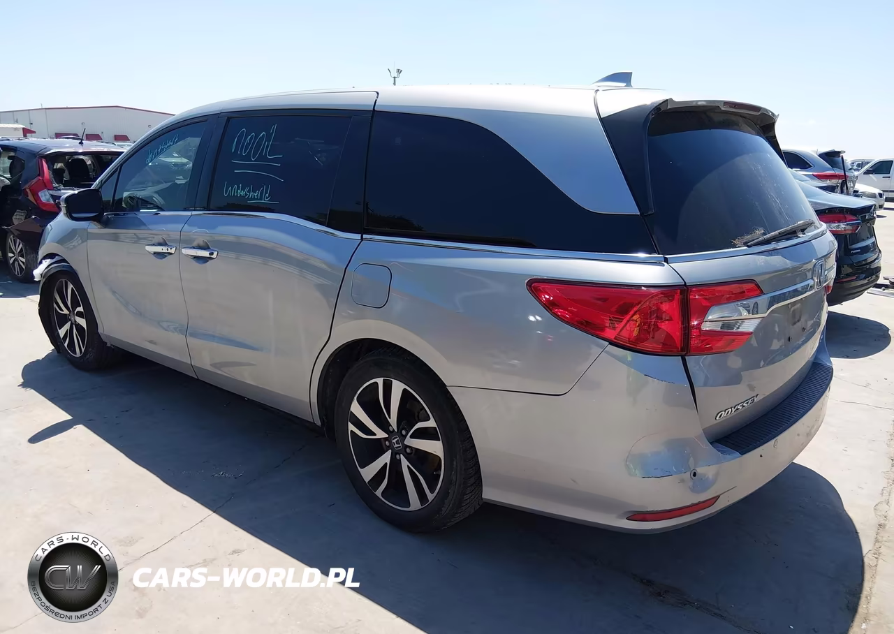 2019 Honda Odyssey Elite VIN:5FNRL6H97KB062861 - 3