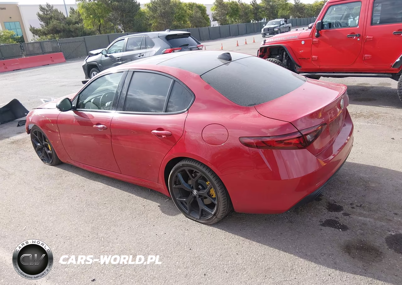 2020 Alfa Romeo Giulia Ti Rwd VIN:ZARFAMBN0L7633218 - 3