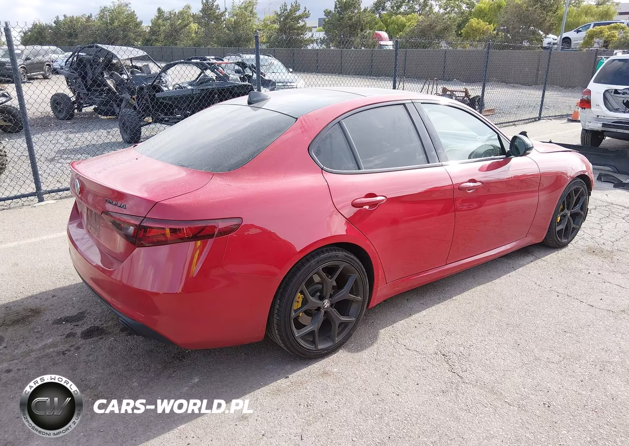 2020 Alfa Romeo Giulia Ti Rwd VIN:ZARFAMBN0L7633218 - 4