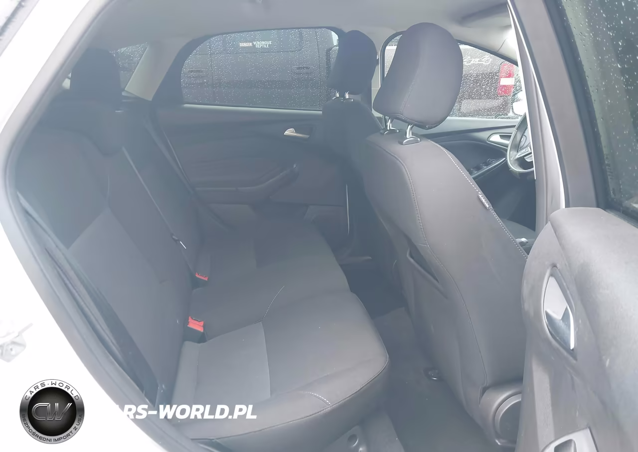 2016 Ford Focus Se VIN:1FADP3K29GL285048 - 8
