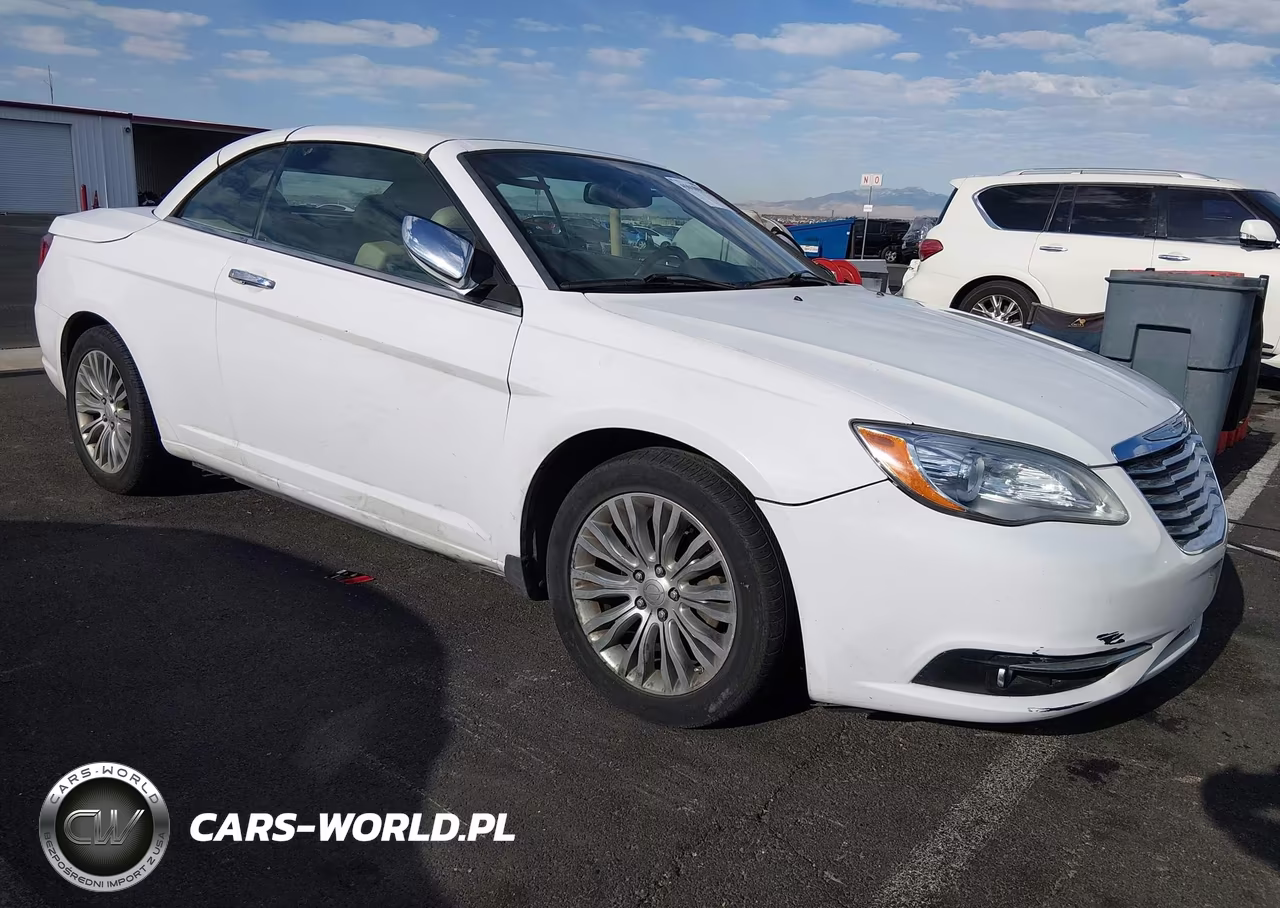 2013 Chrysler 200 Limited