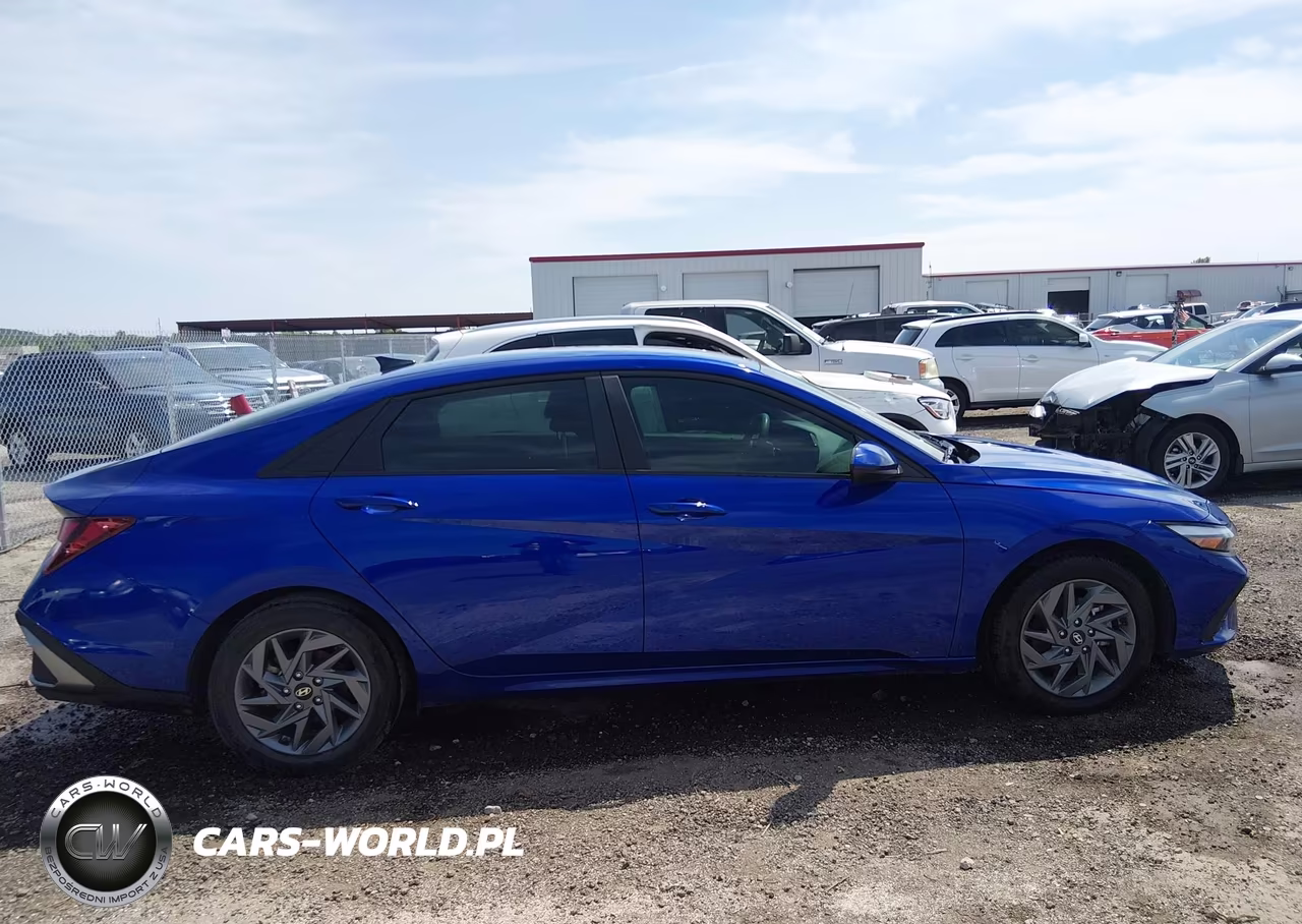 2024 Hyundai Elantra Sel VIN:KMHLM4DG8RU701404 - 13