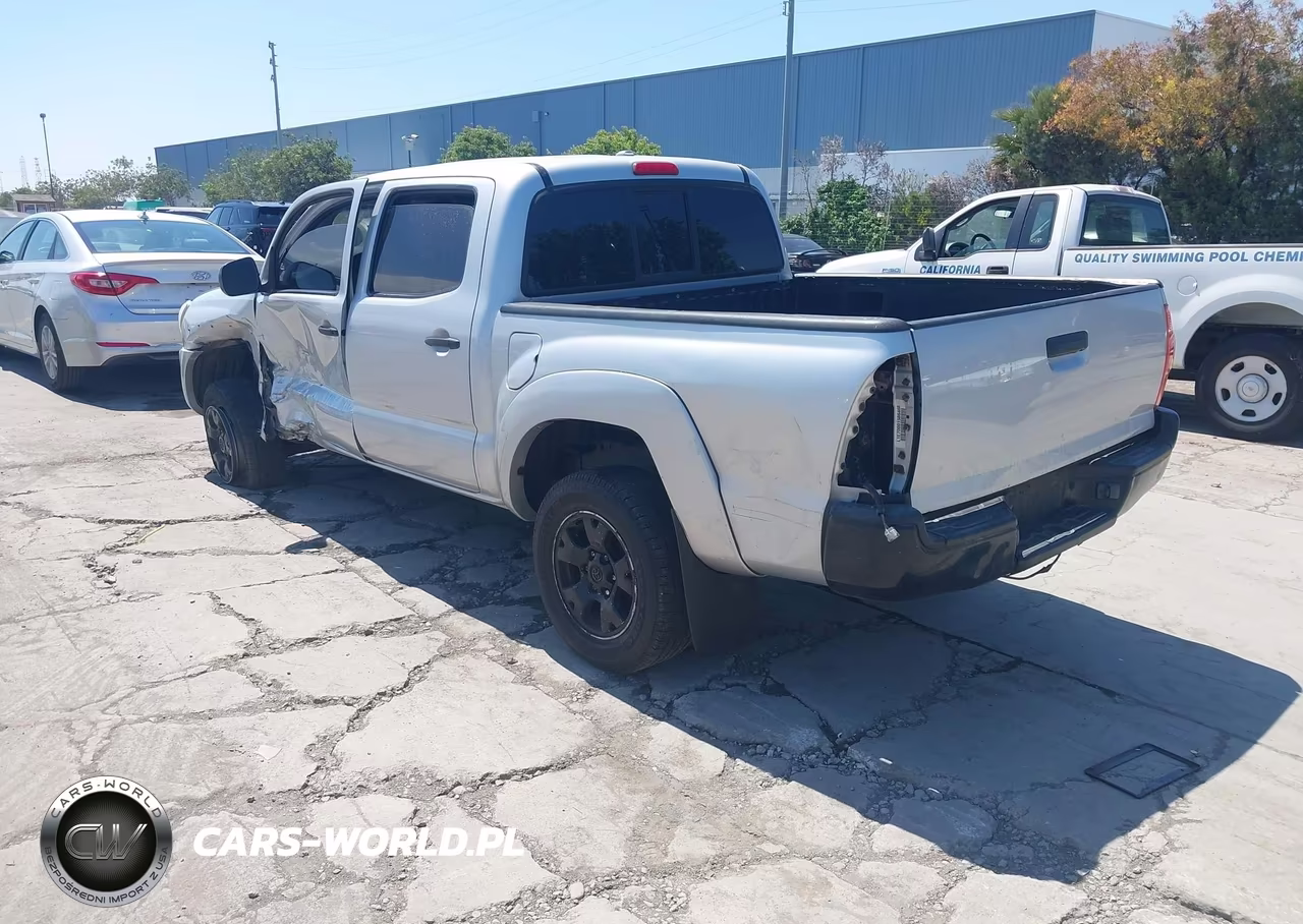 2010 Toyota Tacoma Base V6 VIN:5TELU4EN8AZ685542 - 3