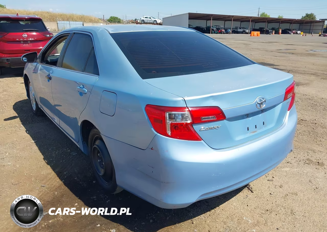 2012 Toyota Camry Le VIN:4T1BF1FKXCU526912 - 3
