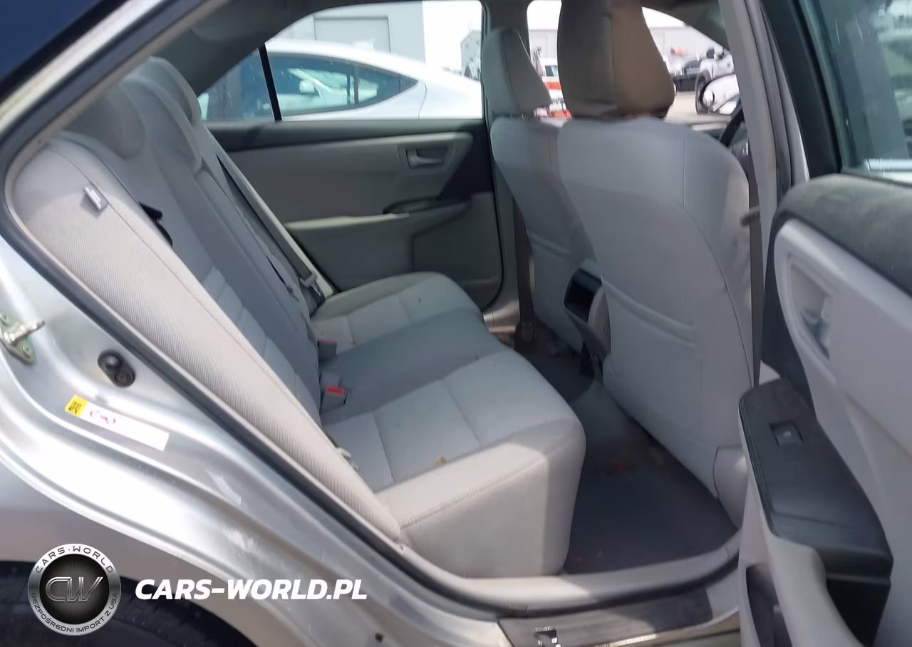 2017 Toyota Camry Le VIN:4T1BF1FKXHU303566 - 8