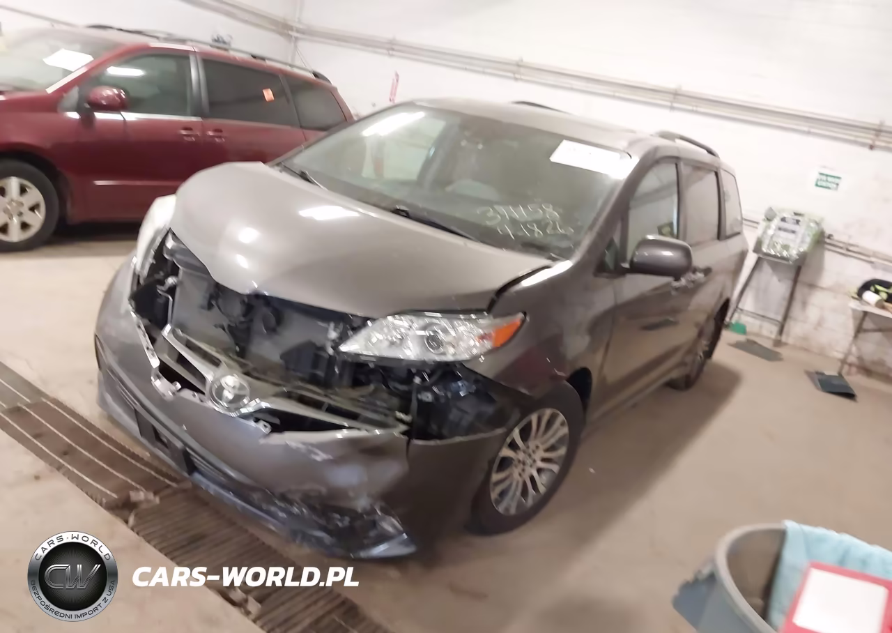 2019 Toyota Sienna Xle 8 Passenger VIN:5TDYZ3DCXKS002952 - 2